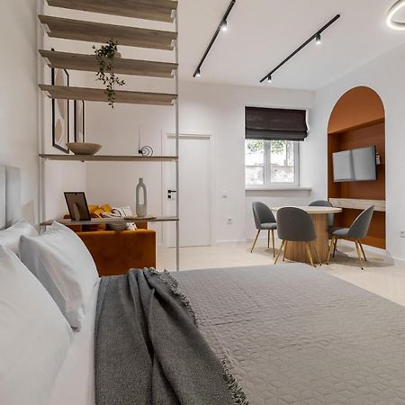 Inshiapartments On Ferentsa Lista Str Lviv Bagian luar foto