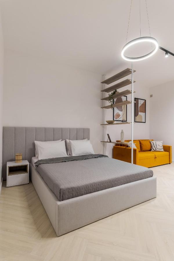 Inshiapartments On Ferentsa Lista Str Lviv Bagian luar foto