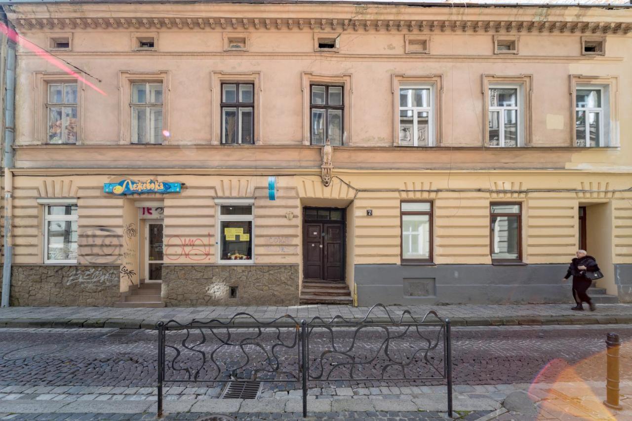Inshiapartments On Ferentsa Lista Str Lviv Bagian luar foto