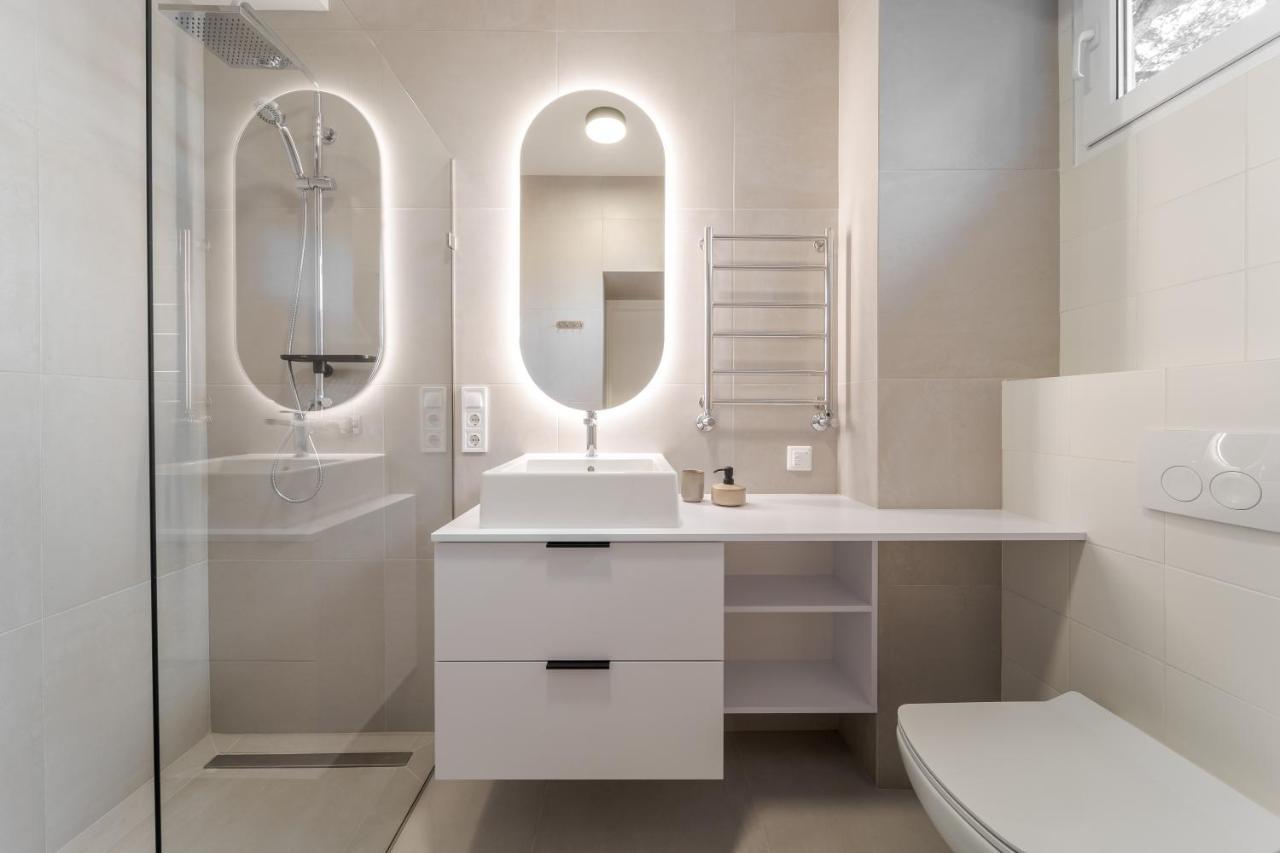 Inshiapartments On Ferentsa Lista Str Lviv Bagian luar foto
